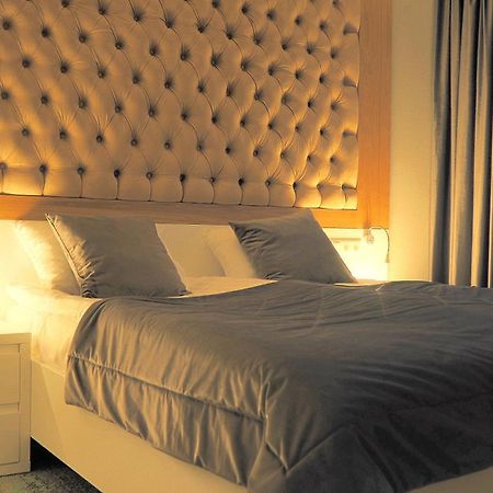 Hotel Sjesta โนวาซูล ภายนอก รูปภาพ