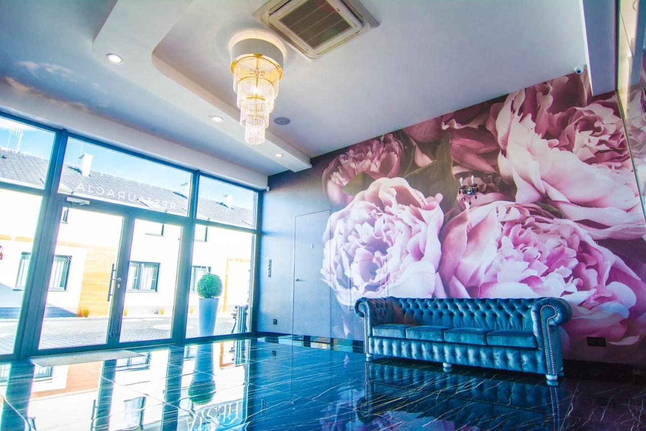 Hotel Sjesta โนวาซูล ภายนอก รูปภาพ