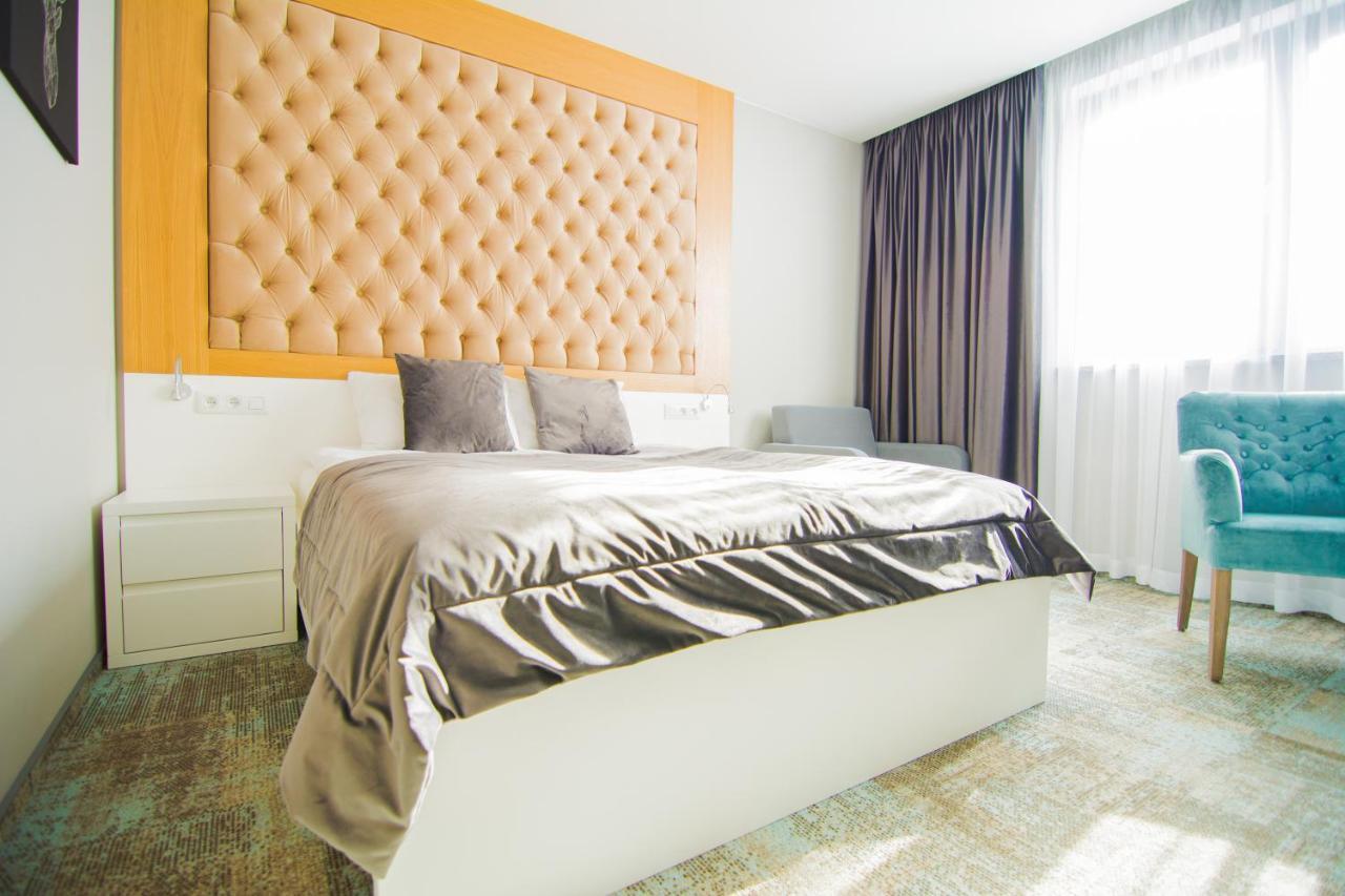 Hotel Sjesta โนวาซูล ภายนอก รูปภาพ