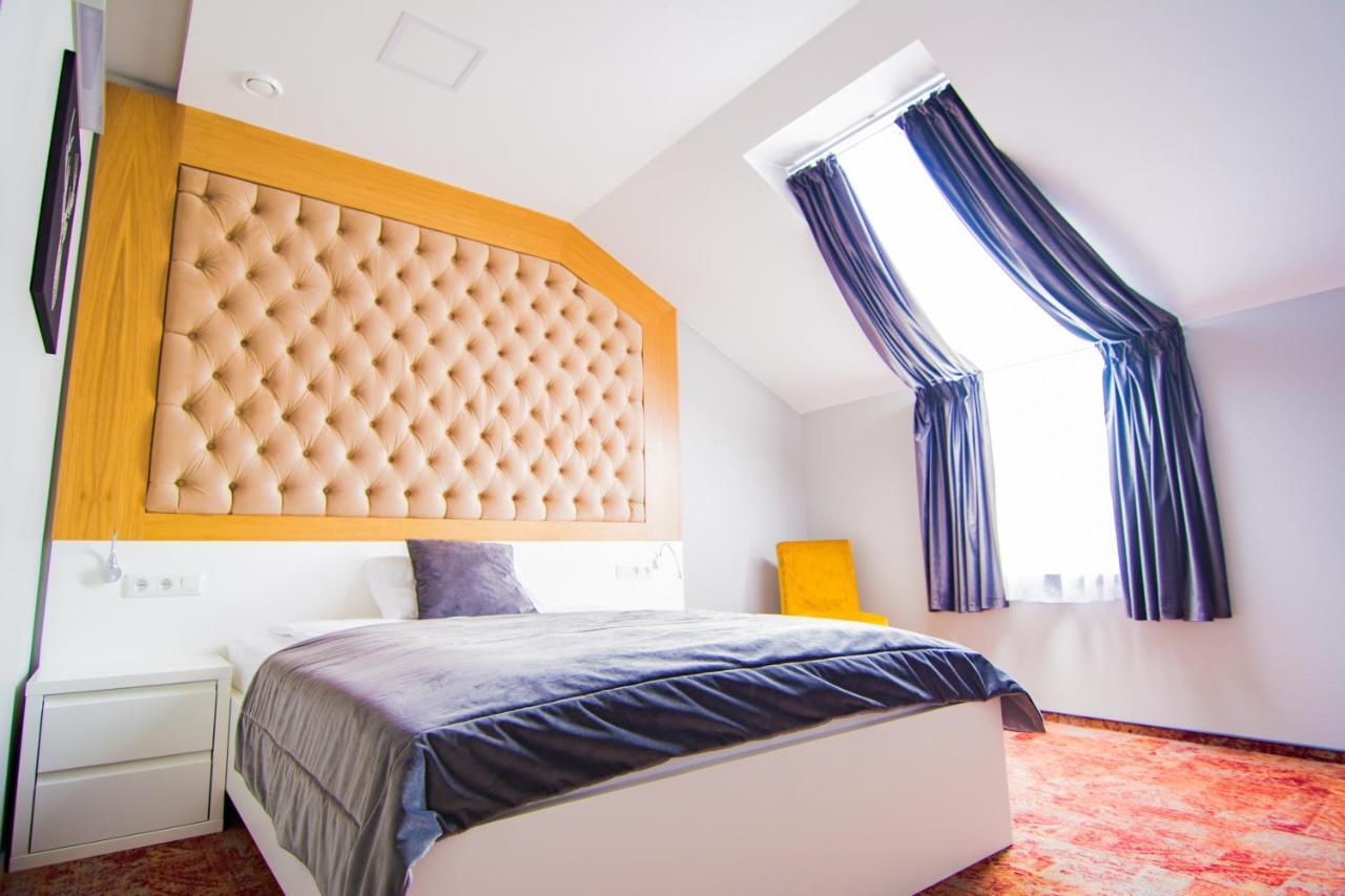 Hotel Sjesta โนวาซูล ภายนอก รูปภาพ