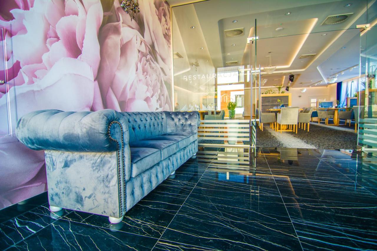 Hotel Sjesta โนวาซูล ภายนอก รูปภาพ